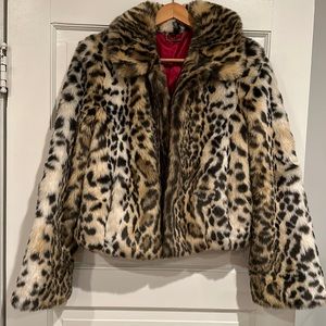 Lush Faux Leopard Short Coat 🐆